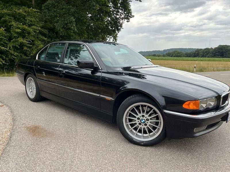 Gebraucht BMW 740 286 PS (210 kW) 1998 Schwarz Limousine