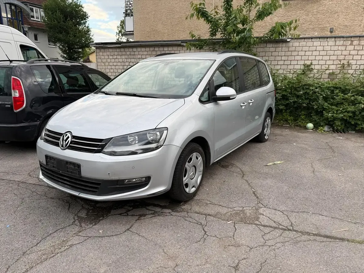 Gebraucht VW Sharan 150 PS (110 kW) 2012 Silber Van / Kleinbus