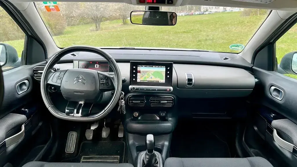 Gebraucht Citroën C4 Shine Edition 110 PS (80 kW) 2015 Weiß Limousine
