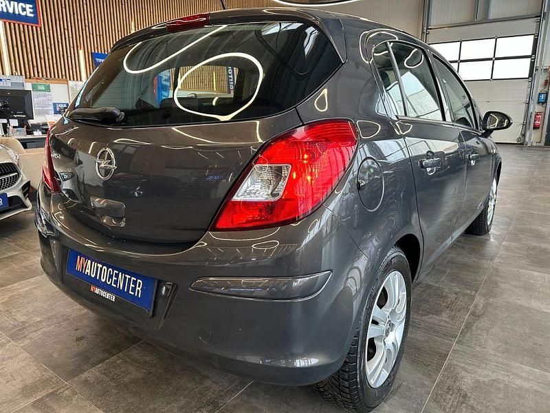 Second-hand Opel Corsa Selective 86 CP (63 kW) 2013 Gri Hatchback