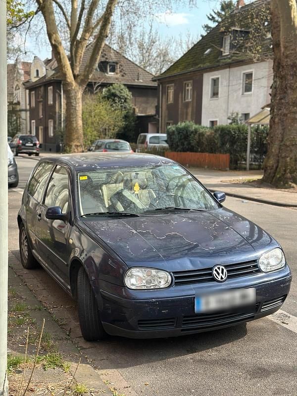 Gebraucht VW Golf IV 90 PS (66 kW) 2002 Blau Kleinwagen
