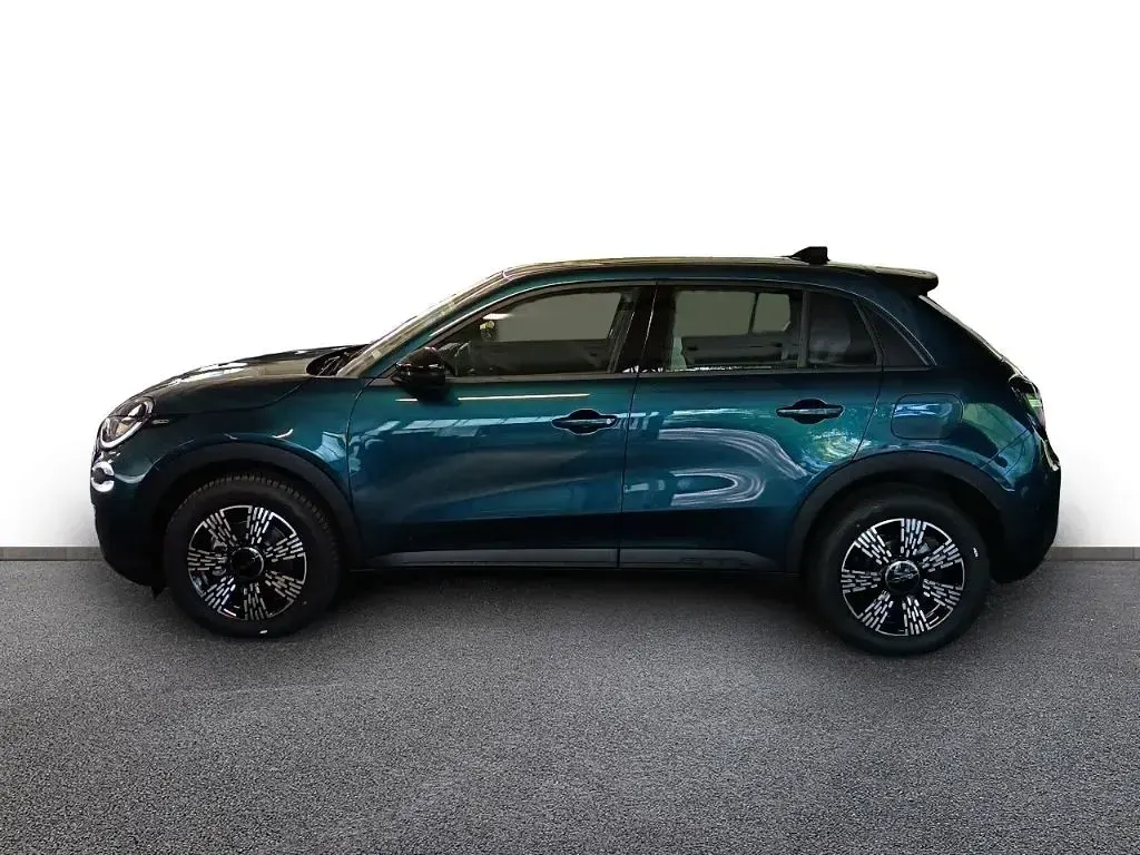 Neu Fiat 600 Icon 145 PS (106 kW) 2026 Grün SUV