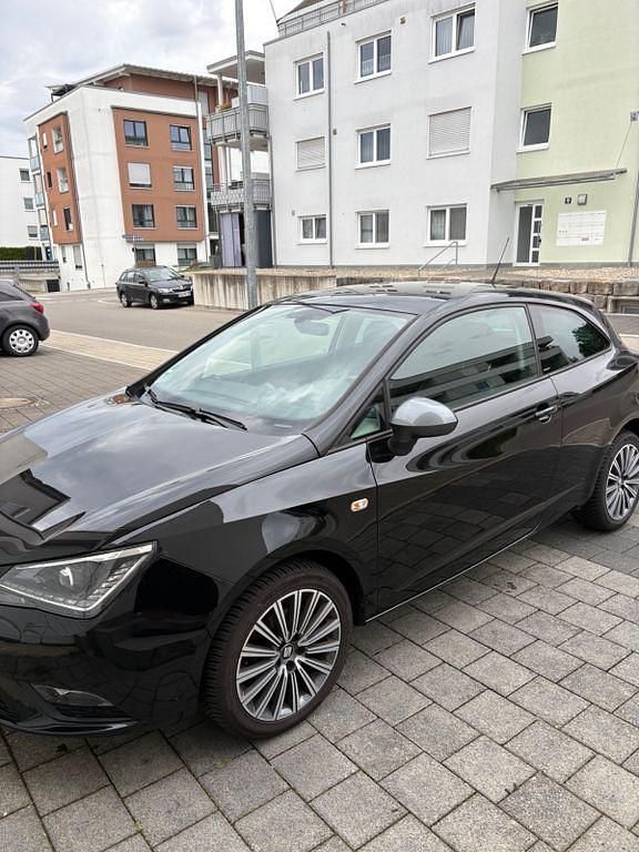 Schwarz Gebraucht 2016 Seat Ibiza CONNECT Kleinwagen | 10.200 € (Etwas zu teuer) - Bild 1/4