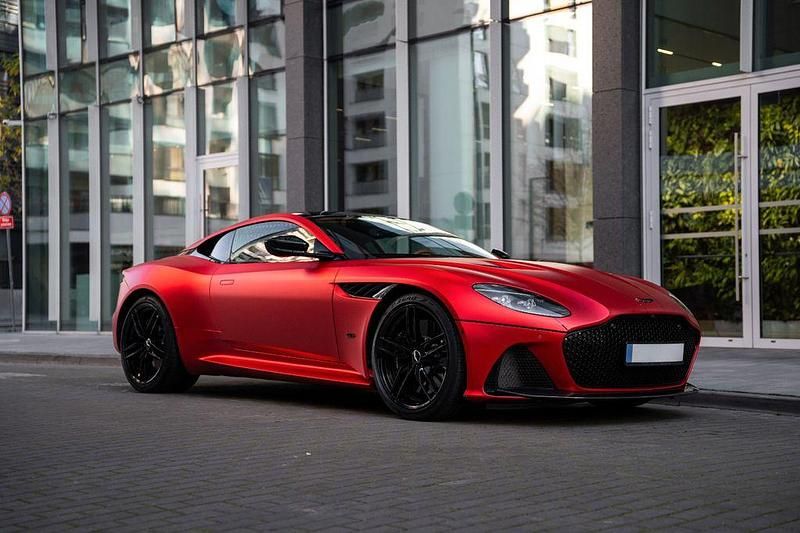 Gebraucht Aston Martin DBS 734 PS (539 kW) 2021 Rot