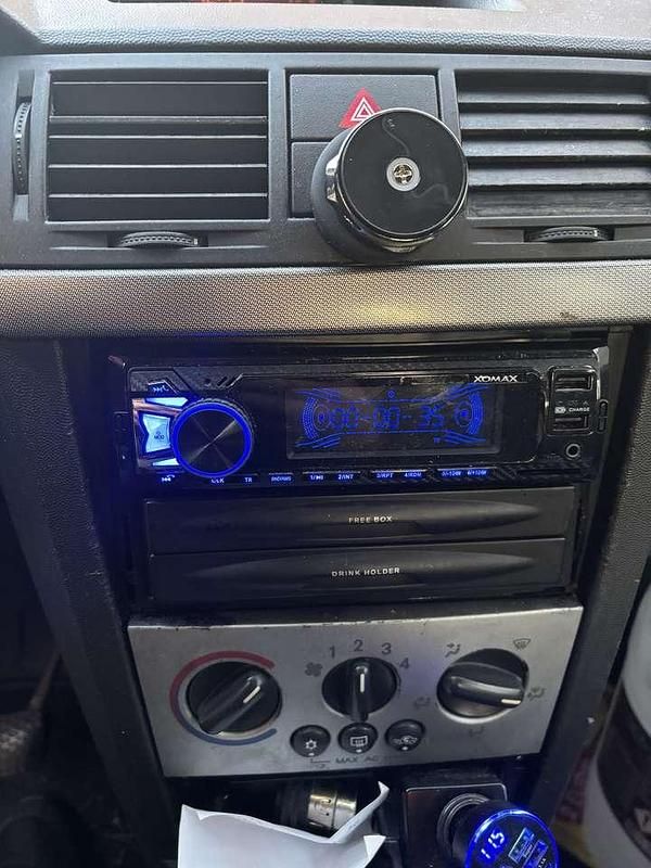 Gebraucht Opel Meriva Enjoy 101 PS (74 kW) 2004 Van / Kleinbus