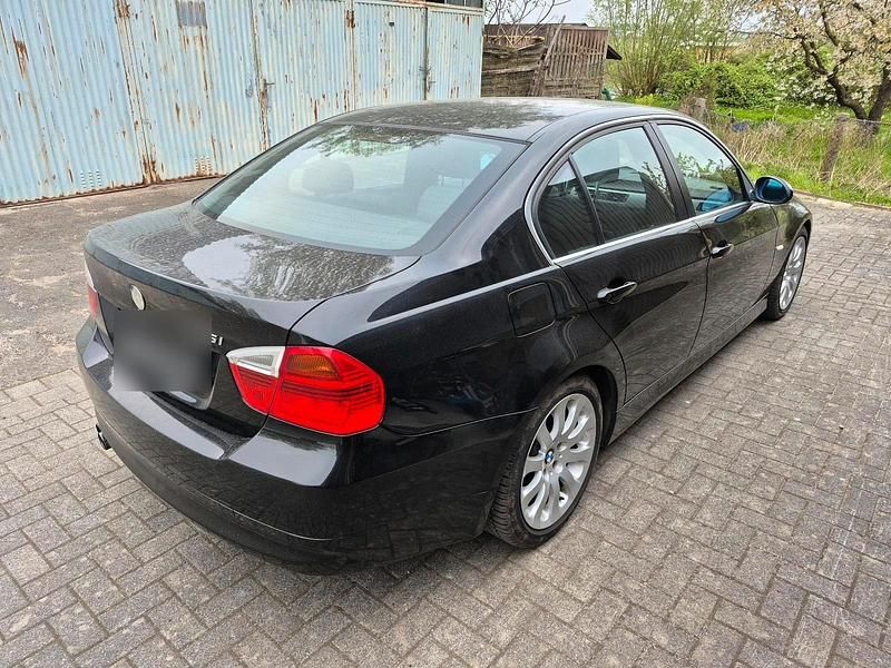 Second-hand BMW 325 218 CP (160 kW) 2006 Negru Berlinǎ