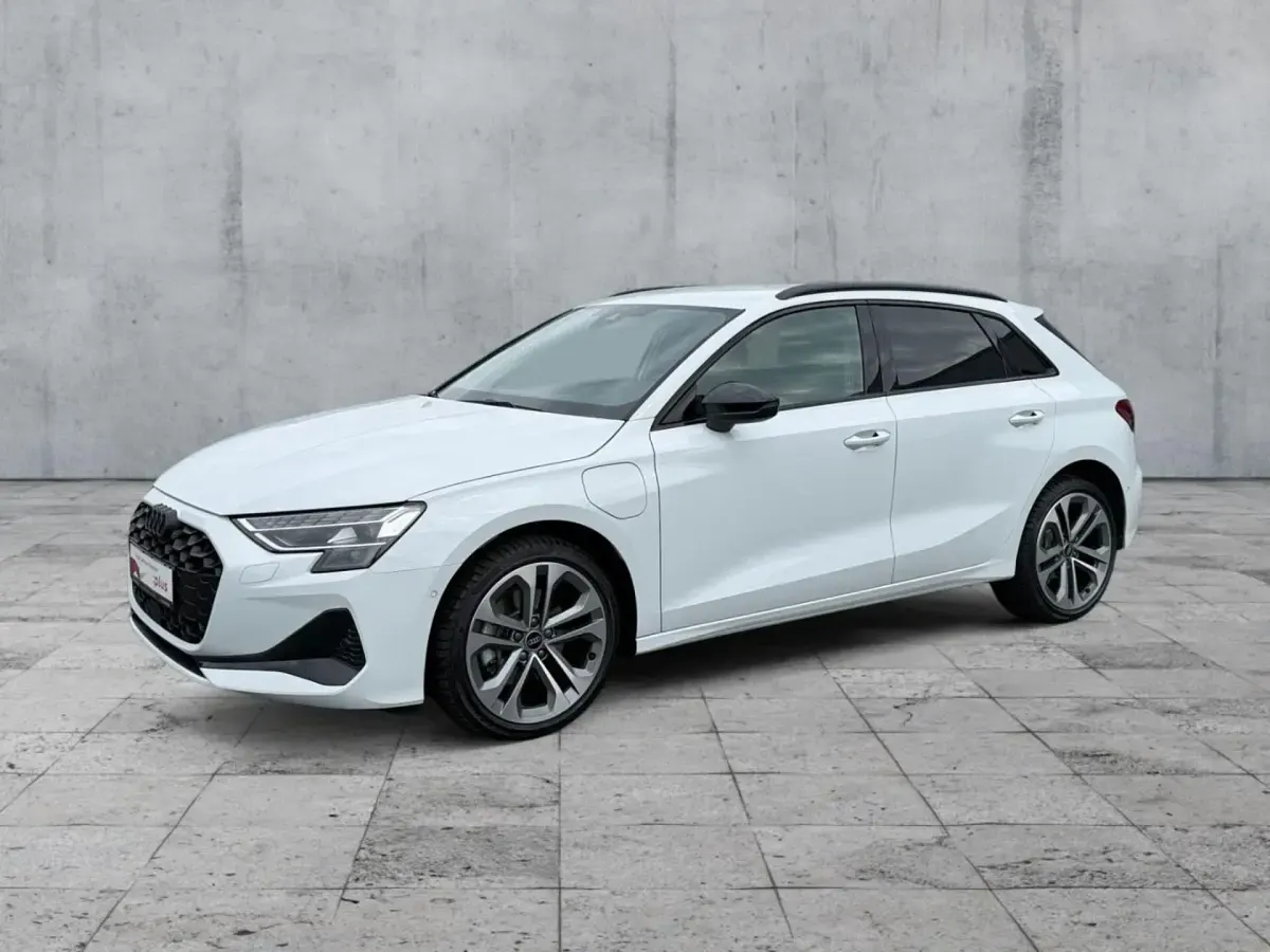 Usata Audi A3 Sportback e-tron Advanced Plus 204 CV (150 kW) 2025 Bianco Utilitaria
