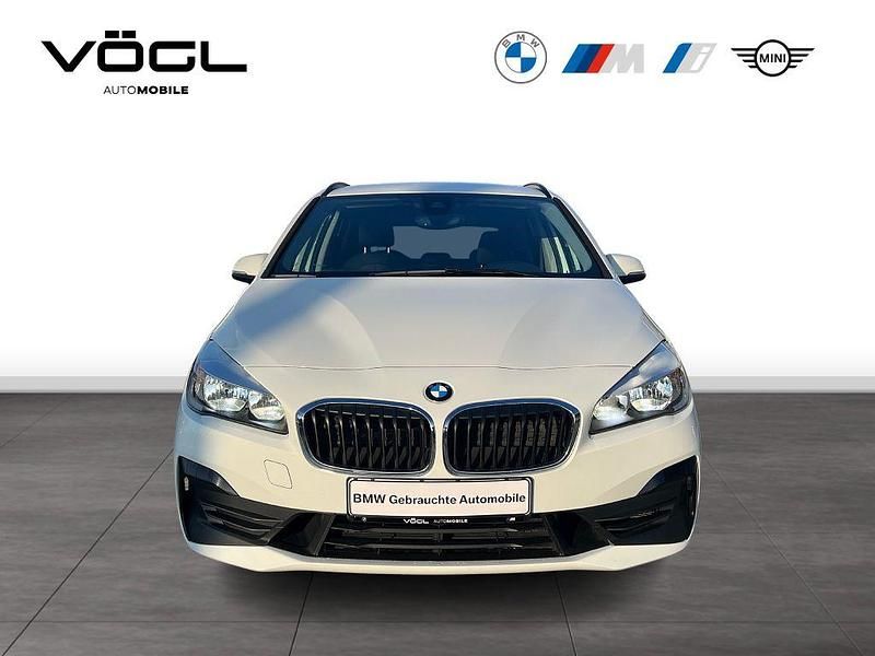 Gebraucht BMW 220 Active Tourer Advantage 192 PS (141 kW) 2019 Alpinweiß uni Van / Kleinbus