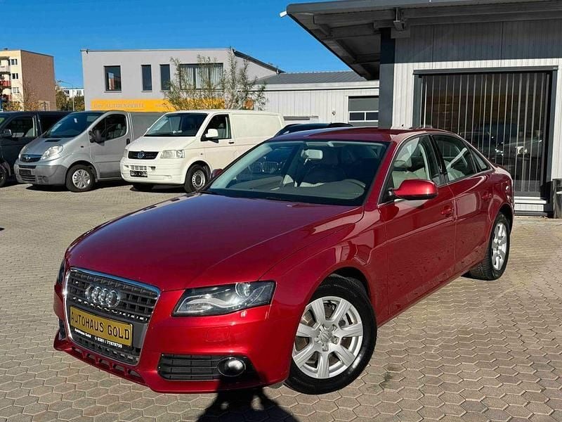 Rot Gebraucht 2011 Audi A4 Ambiente Limousine | 6.990 € (Guter Preis) - Bild 1/4