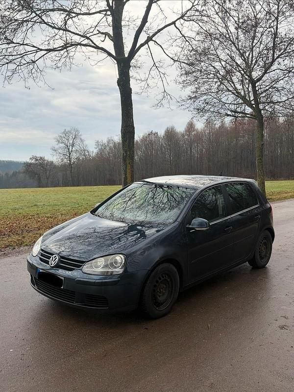Grau Gebraucht 2005 VW Golf V Kleinwagen | 1.450 € (Guter Preis) - Bild 1/4