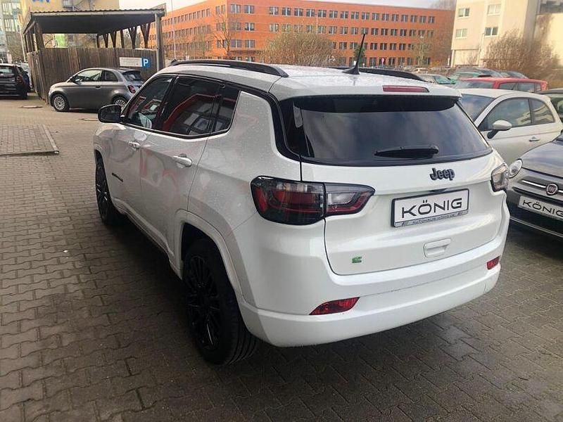 Gebraucht Jeep Compass Altitude 131 PS (96 kW) 2023 Weiß SUV
