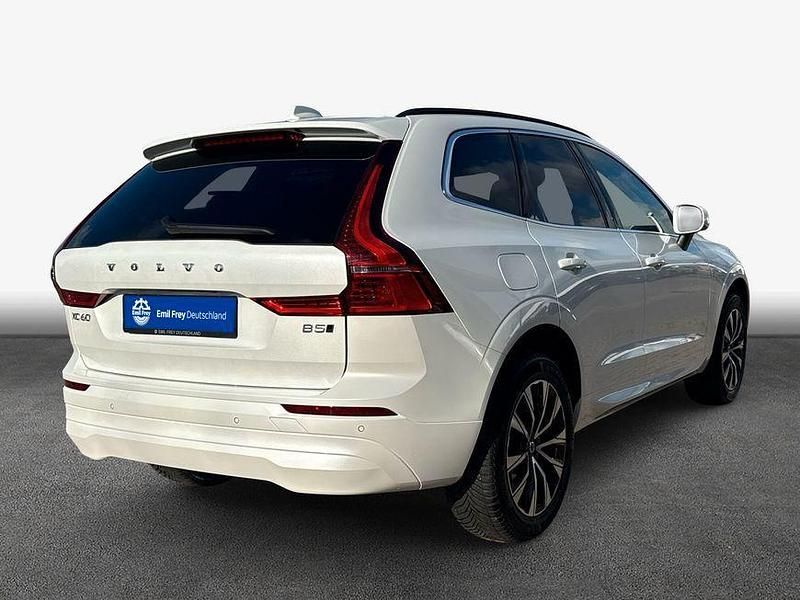 Gebraucht Volvo XC60 Core 250 PS (183 kW) 2024 Weiß SUV