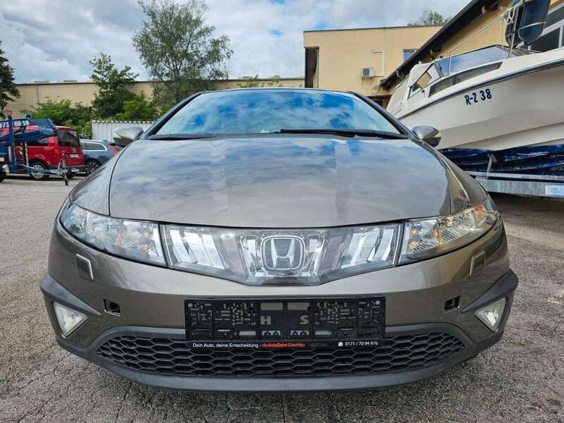 Gold Gebraucht 2008 Honda Civic Comfort Limousine | 4.100 € (Guter Preis) - Bild 1/4