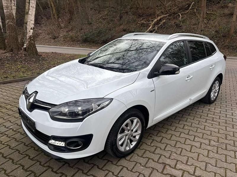 Gebraucht Renault Mégane GrandTour LIMITED 116 PS (85 kW) 2015 Weiß Kombi