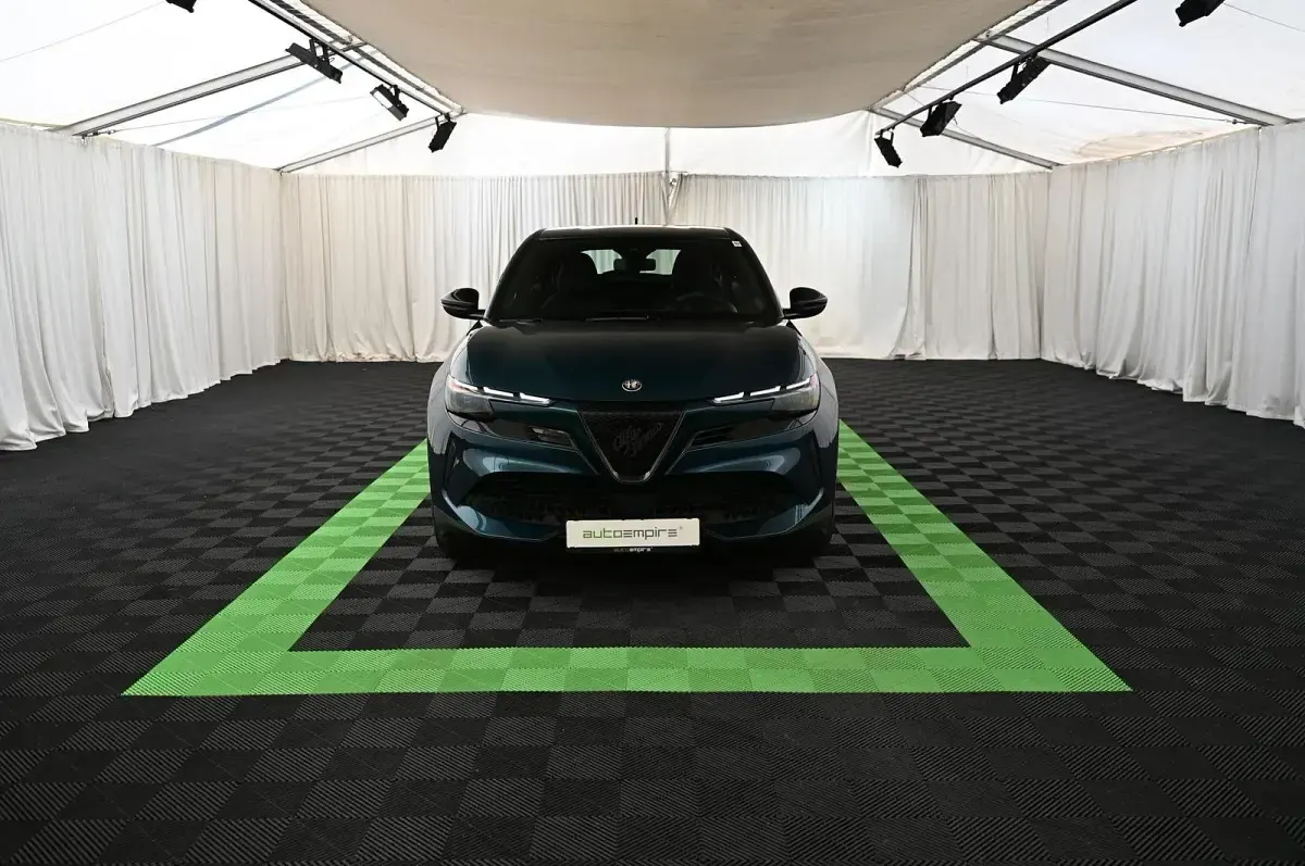 Gebraucht Alfa Romeo Junior 114 kW (156 PS) 2025 Blu navigli SUV