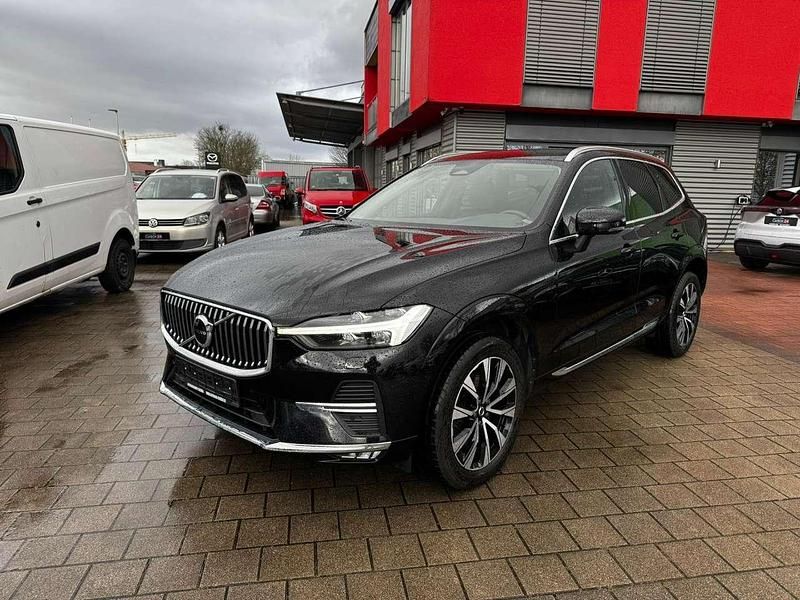 Gebraucht Volvo XC60 Plus 197 PS (144 kW) 2022 Black stone, solid / solid SUV