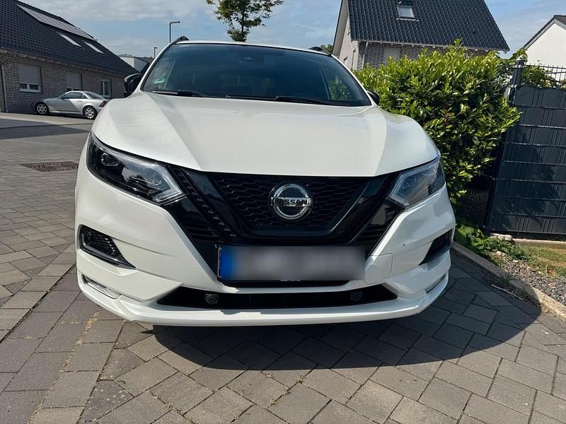 Weiß Gebraucht 2020 Nissan Qashqai SUV | 16.950 € (Guter Preis) - Bild 1/4