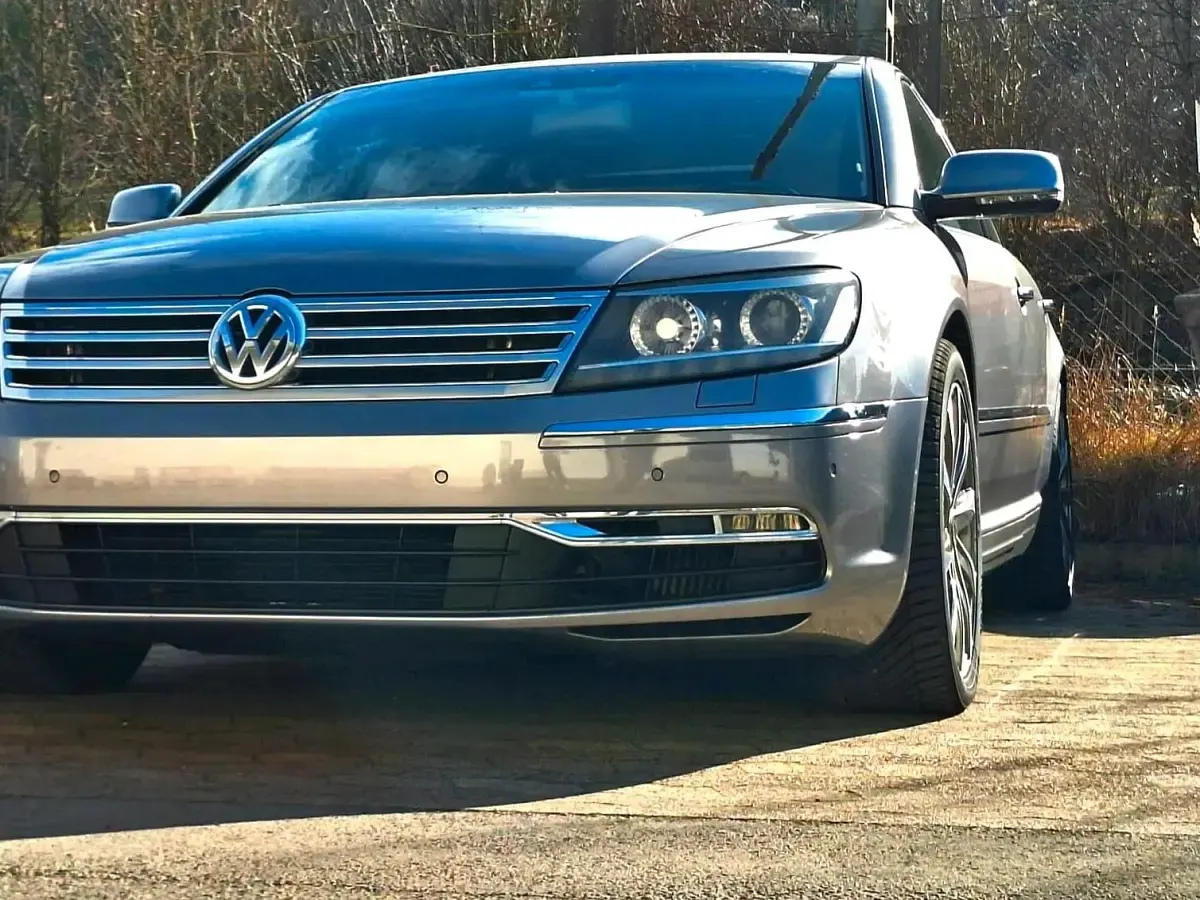 Usata VW Phaeton 241 CV (177 kW) 2012 Argento Berlina