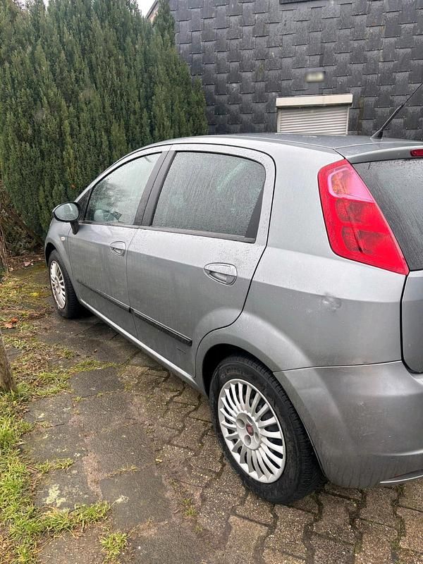 Gebraucht Fiat Punto 65 PS (47 kW) 2008 Grau Kleinwagen
