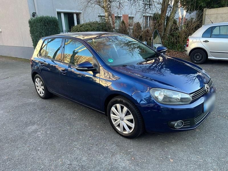 Second-hand VW Golf VII 105 CP (77 kW) 2012 Albastru Hatchback