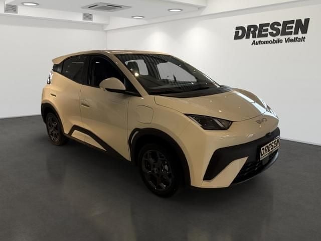 Neu BYD Dolphin Surf Comfort 114 kW (156 PS) 2026 Weiss Kleinwagen