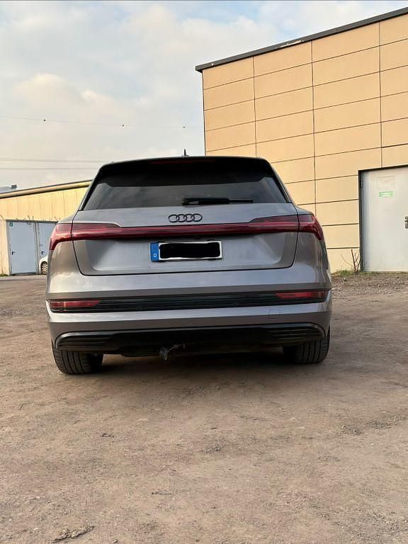 Gebraucht Audi e-tron Sport 300 kW (408 PS) 2019 Grau SUV