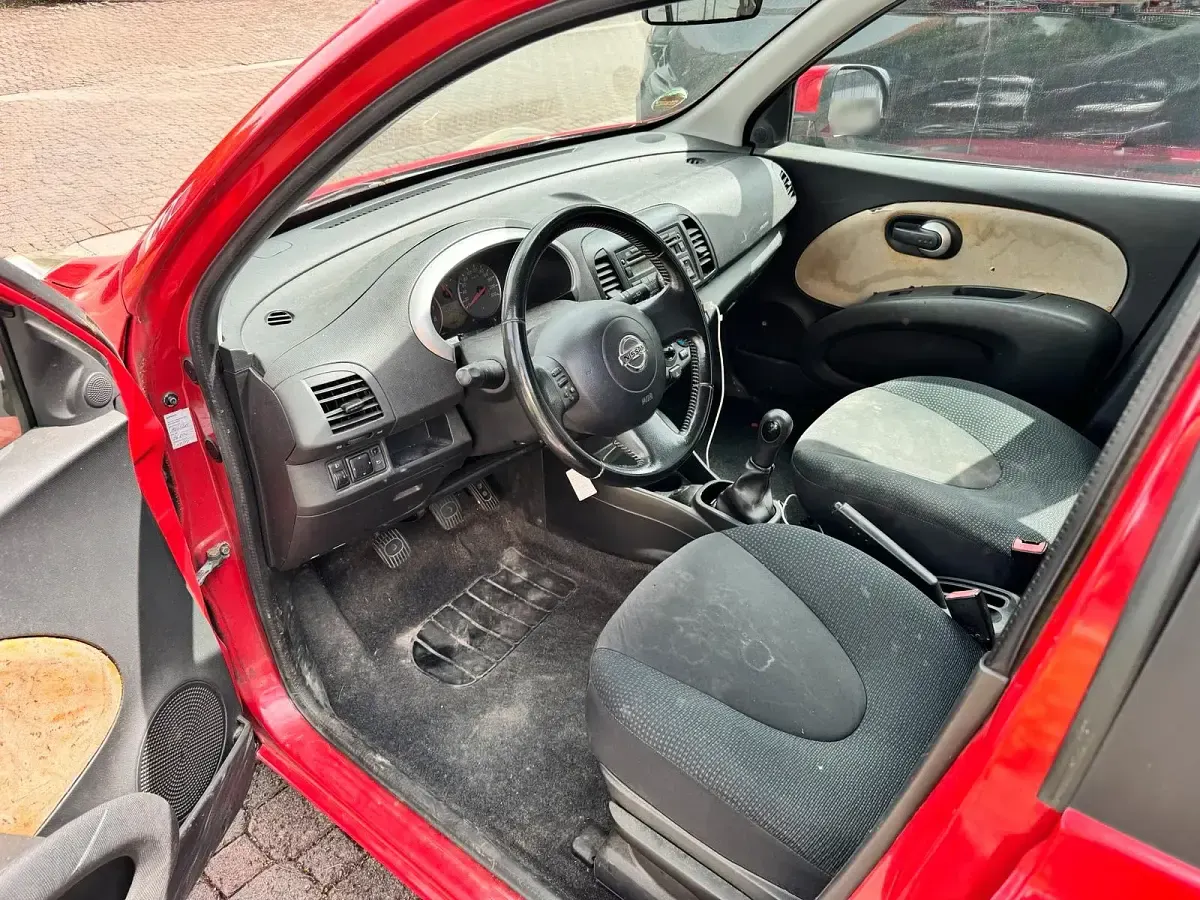 Gebraucht Nissan Micra 65 PS (47 kW) 2010 Rot Kleinwagen