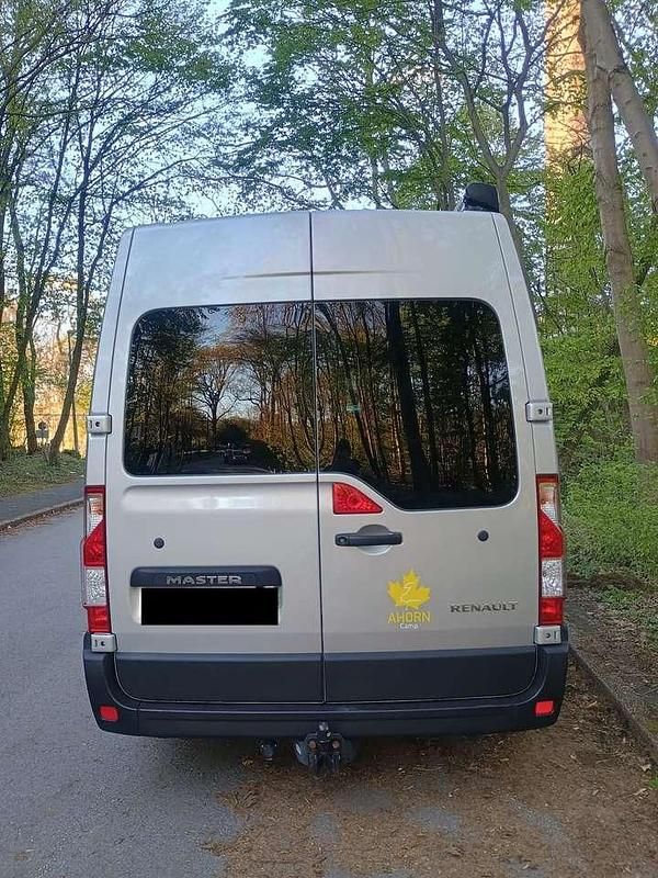 Gebraucht Renault Master 136 PS (100 kW) 2021 Silber Van / Kleinbus