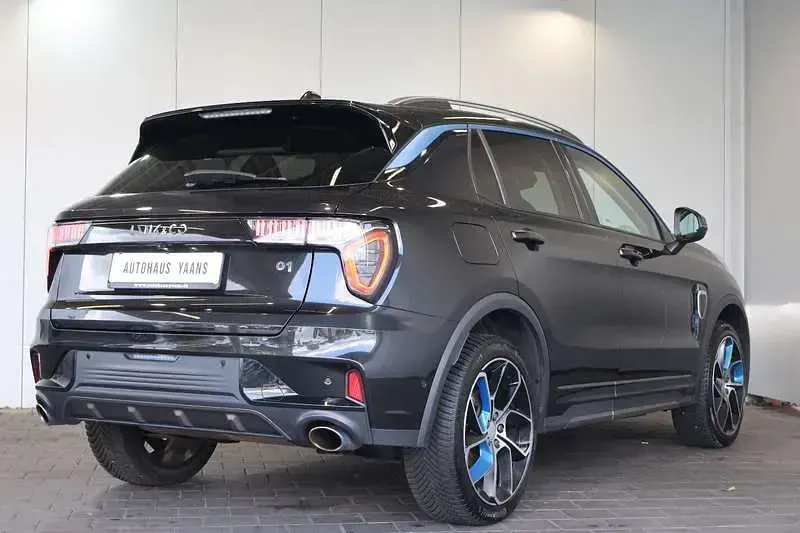 Second-hand Lynk & Co 01 197 CP (144 kW) 2022 Negru SUV