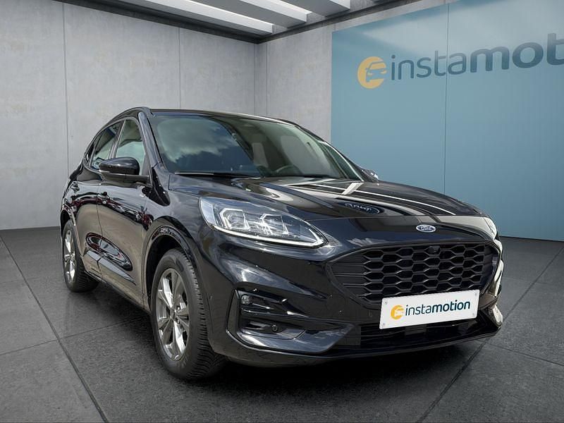 Gebraucht Ford Kuga ST-Line 150 PS (110 kW) 2023 Schwarz SUV
