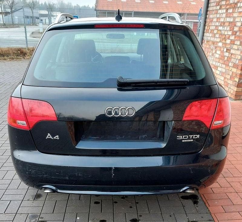 Gebraucht Audi A4 Comfort 232 PS (170 kW) 2006 Blau Kombi