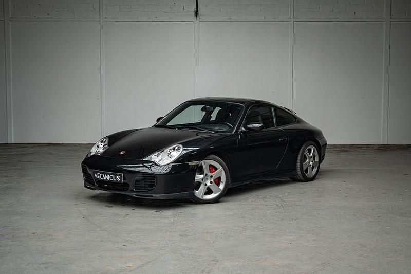 Schwarz Gebraucht 2003 Porsche 911 Carrera 4S Coupé | 47.900 € (Etwas zu teuer) - Bild 1/4