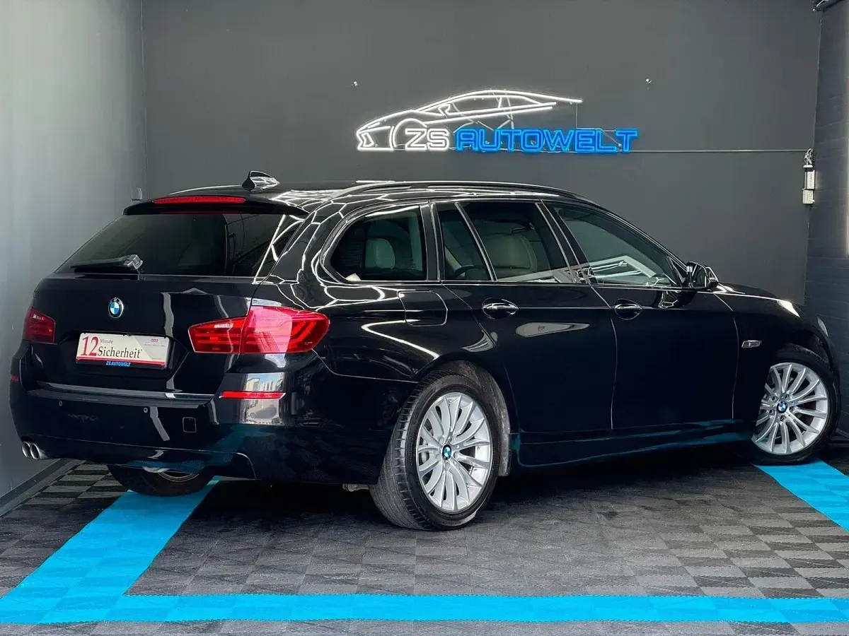Gebraucht BMW 530 Sport Line 258 PS (189 kW) 2014 Schwarz Kombi