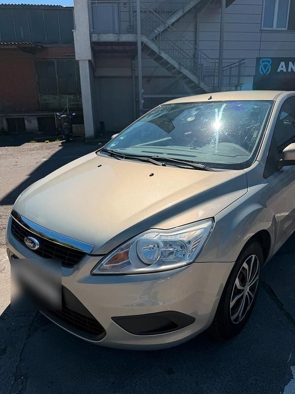 Usata Ford Focus 105 CV (77 kW) 2009 Argento Berlina