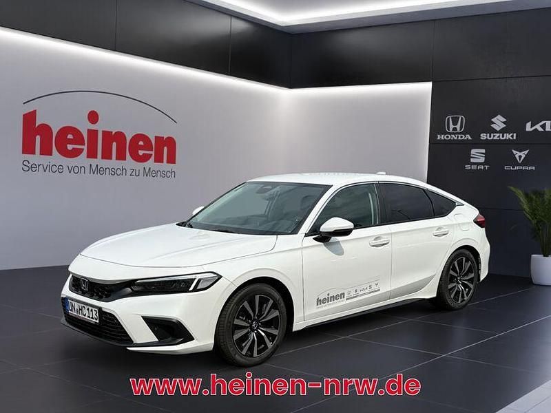 Weiß Gebraucht 2025 Honda Civic Elegance Limousine | 31.888 € - Bild 1/4