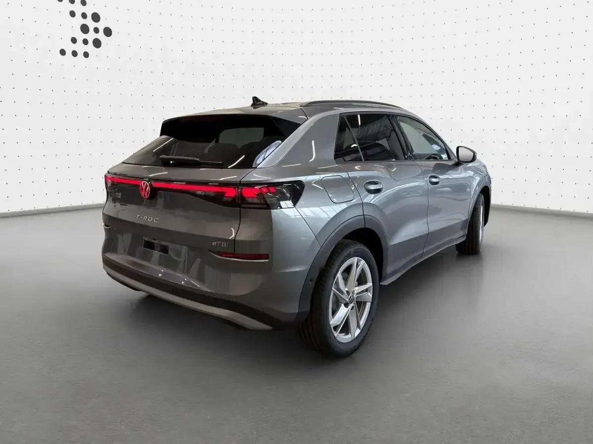 Neu VW T-Roc Style 116 PS (85 kW) 2026 Grau SUV