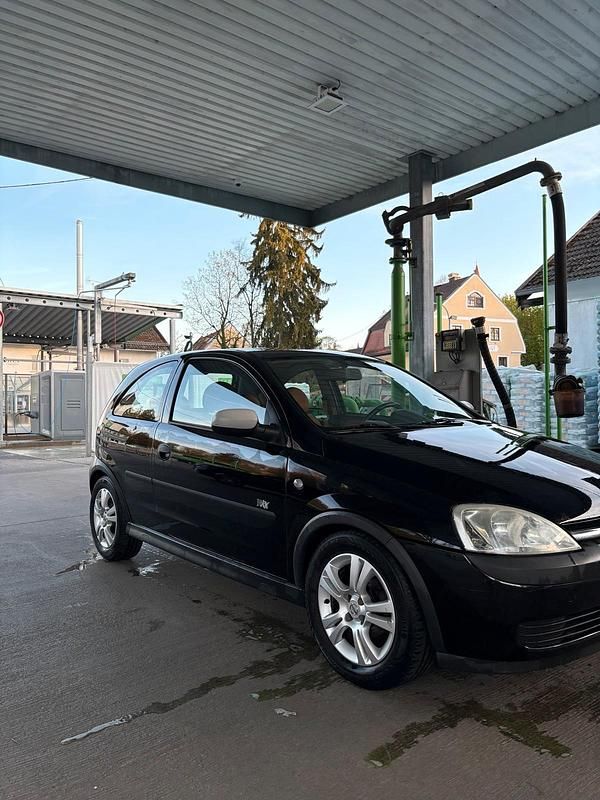 Second-hand Opel Corsa Njoy 75 CP (55 kW) 2003 Negru Hatchback