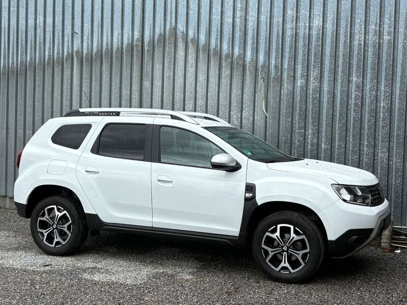 Weiß Gebraucht 2019 Dacia Duster Prestige SUV | 14.700 € (Fairer Preis) - Bild 1/4