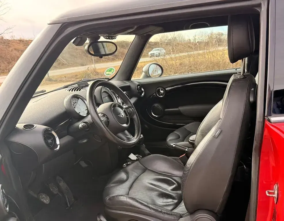 Gebraucht Mini Cooper 122 PS (89 kW) 2010 Rot Kleinwagen