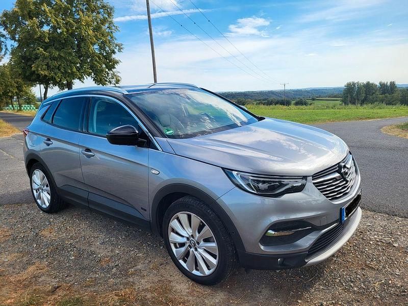 Silber Gebraucht 2020 Opel Grandland X Ultimate SUV | 17.900 € (Fairer Preis) - Bild 1/4