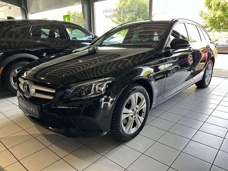 Gebraucht Mercedes C200 184 PS (135 kW) 2018 Schwarz Kombi