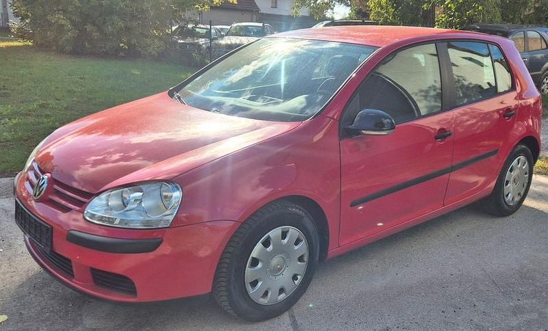 Rot Gebraucht 2004 VW Golf V Trendline Limousine | 1.399 € (Guter Preis) - Bild 1/4