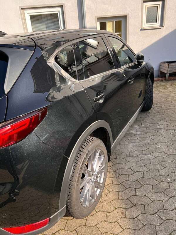 Schwarz Gebraucht 2019 Mazda CX-5 Sports-Line SUV | 21.900 € (Fairer Preis) - Bild 1/4
