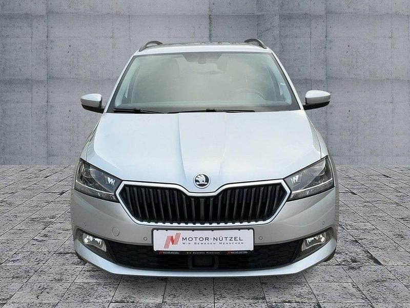 Gebraucht Skoda Fabia Ambition 95 PS (69 kW) 2021 Brilliantsilber metallic Kombi