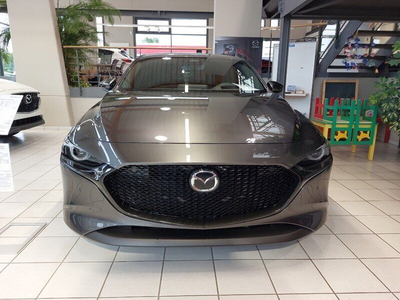 Gebraucht 2024 Mazda 3 Exclusive-Line Kleinwagen | 31.900 € (Teuer) - Bild 1/4