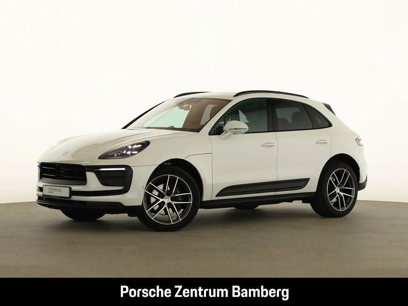 Weiß Gebraucht 2024 Porsche Macan SUV | 73.900 € (Fairer Preis) - Bild 1/4