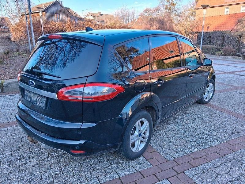 Gebraucht Ford S-MAX Titanium 145 PS (106 kW) 2012 Schwarz Van / Kleinbus