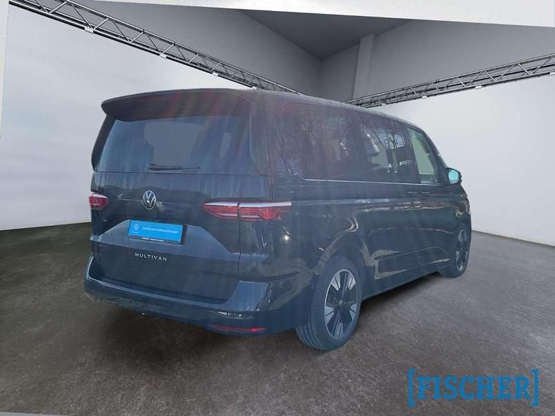 Gebraucht VW Multivan Life 150 PS (110 kW) 2025 Schwarz Van