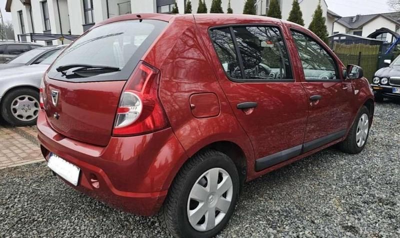 Gebraucht Dacia Sandero 75 PS (55 kW) 2012 Rot Kleinwagen