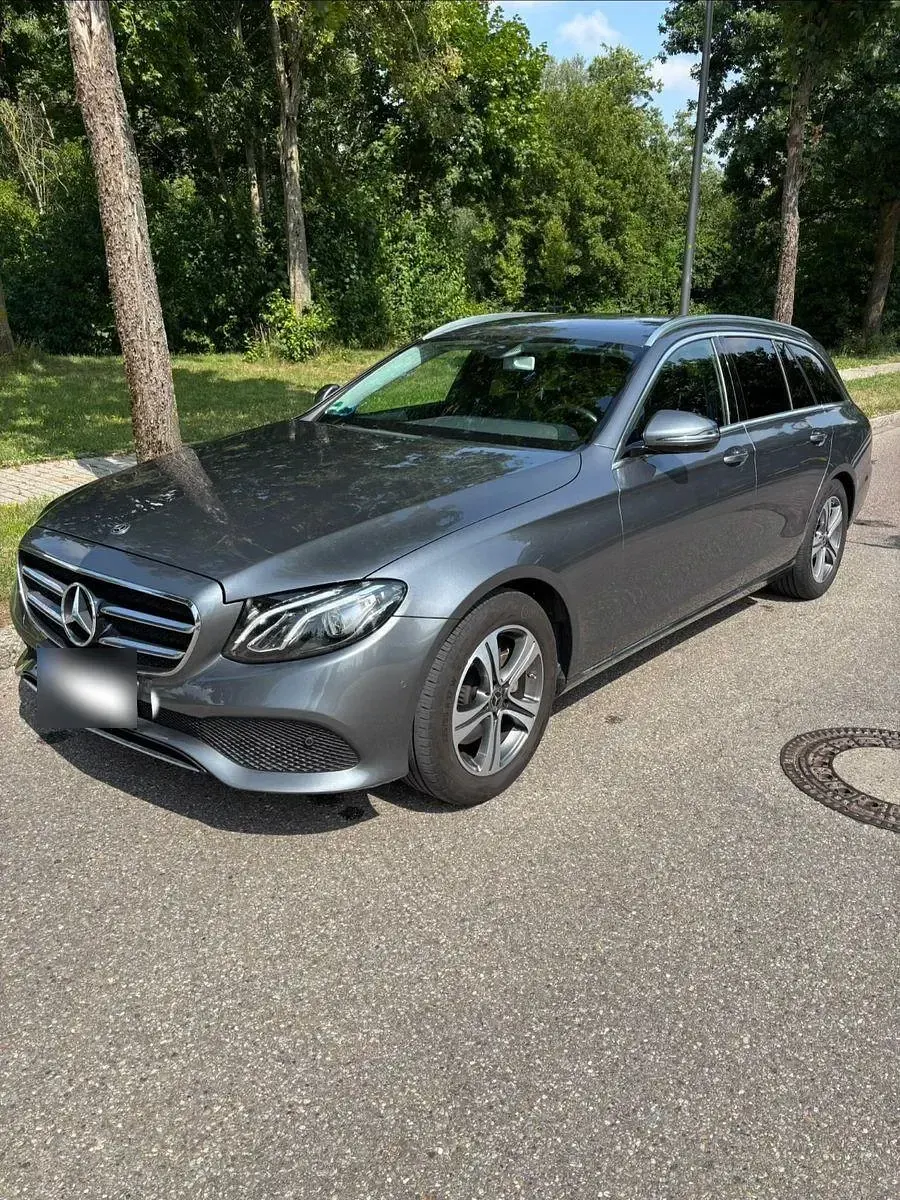 Gebraucht Mercedes E200 184 PS (135 kW) 2019 Grau Kombi